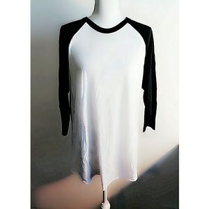 3/4 sleeve raglan t-shirt black/white
